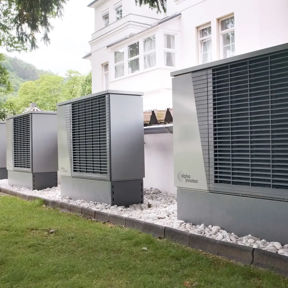 Row of heat pump units