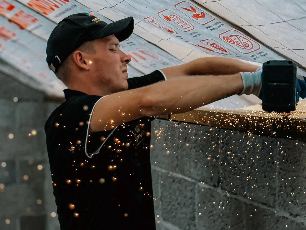 Cutting rigid insulation boards to size on site