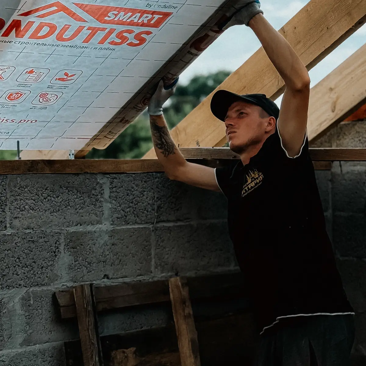 Fixing insulation to a building externally